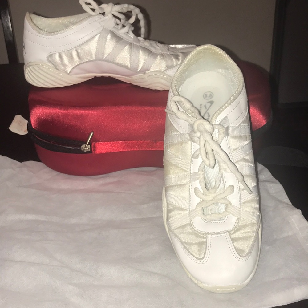 Nfinity Evolution Cheer Shoes